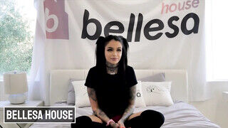 Nikki Hearts és Leigh Raven a tetkós csajok
