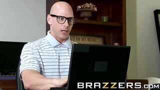 Joslyn James imádja a óriási falloszt