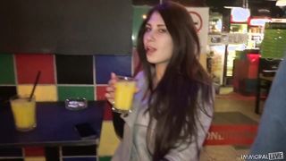 Ayda Swinger a hatalmas mellű zsenge kurva