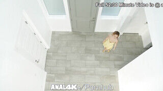 Anal4K - Bella Rose hátsó lyukba kurelva