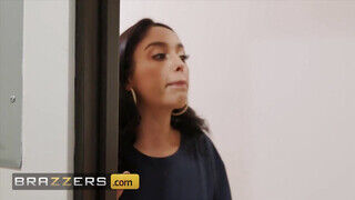 Brazzers – Vanessa Sky a óriási picsájú argentin pipi
