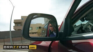 Brazzers - Kendra Lust imádja a hatalmas pöcst
