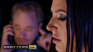 Brazzers - Angela White és Molly Stewart lesbi pornója