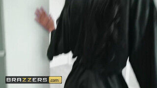 Brazzers - Gina Valentina a szívdöglesztő latina zsenge