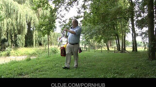Oldje - Korosodó hapsi kufircolja a tinédzser bigét
