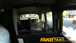 FakeTaxi - hátsó nyílásba élvezés baszás után