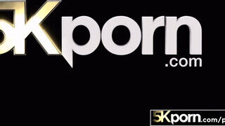5KPorn - Carolina Sweets hatalmas cerkát kap