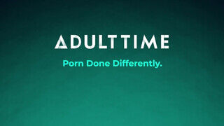 ADULT TIME - Veronica Leal outdoor popó