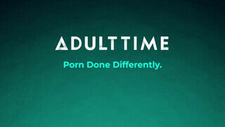 ADULT TIME - masszázs közben szétujjazlak