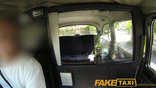 FakeTaxi - Lucy Love a taxis faszát cumizza