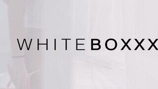 WHITEBOXXX - Clea Gaultier a csábos francia csaj