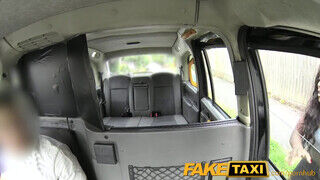 FakeTaxi isteni popós négercsaj