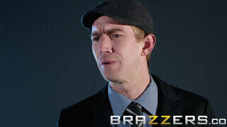 Brazzers - Lili Vanilli és a főnök óriás léce