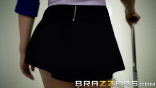 Brazzers - Alix Lynx a bájos stewardess