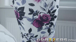Brazzers - Jasmine Jae meghágva hatalmas farokkal