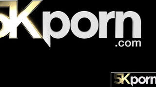 5K PORN - Lilian Stone a szexy gigászi didkós milf