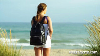 PRIVATE com - Misha Maver seggbe reszelve
