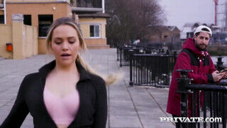 Private com - Mia Malkova a mosodában kamatyol