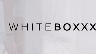 WhiteBoxxx - Rebeka Black és Francesca Di Caprio édeshármasban kettyintenek