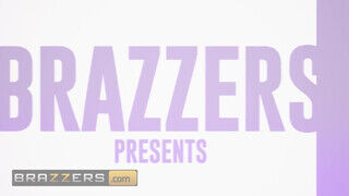 Brazzers - Katie Kush a cafka szemüveges nőci