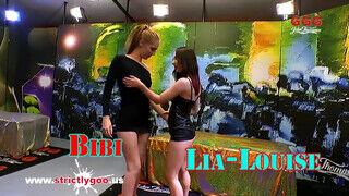 German Goo Girls - dupla cuki pipi sok hímtagot akar