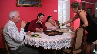 Bisexual Nasty Family - Teljes perverz sexvideo
