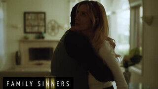 Family Sinners – Aiden Ashley kefél a bátyóval