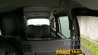 FakeTaxi - Jordan Pryce a nagy cickós milf