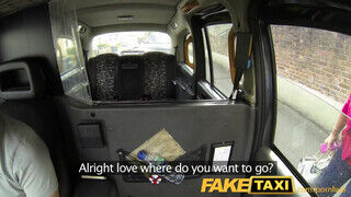 FakeTaxi - néger milf csajszi méretes kárót szeretne