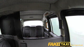 FakeTaxi - fekete csaj szűk cuncija