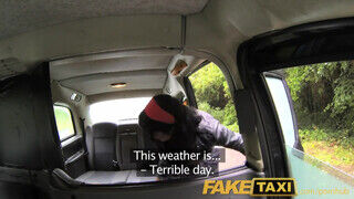 FakeTaxi - latin nőci popó lyukba kurelva