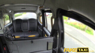 Fake Taxi - Termetes picsájú latin amerikai milf popó lyukba kúrva