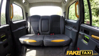 Fake Taxi - Ashleigh Devere a óriási keblű gádzsi