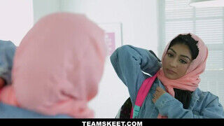 Binky Bangs a kiéhezett arab bige