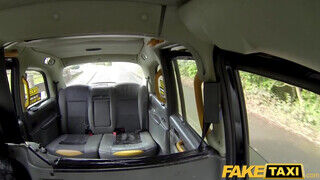 Fake Taxi - Amber Deen a kurva világos szőke bige
