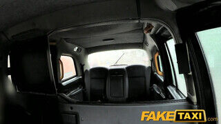 FakeTaxi - félénk csajszika kis formás segge