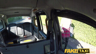 Fake Taxi - Kylie Nymphette a luvnya koleszos csaj