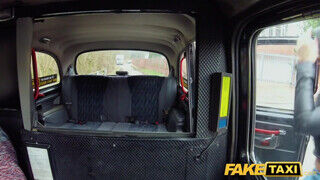 Fake Taxi - Katrina Moreno a gigantikus tőgyes dél amerikai