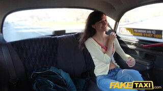 Fake Taxi - Vékony csajszika lovagol