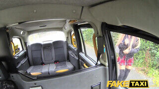 Fake Taxi - Skyler Mckay seggét megdugják