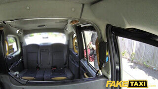 Fake Taxi - Hatalmas mellű milf fuvarért reszel