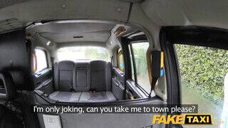 Fake Taxi - Titkárnő milf megkefélve
