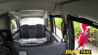 Fake Taxi - Zara DuRose engedi segg lyukba is
