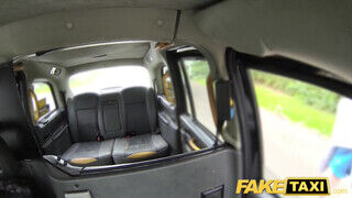 Fake Taxi - Cuki 18 éves nőci segget is nyal