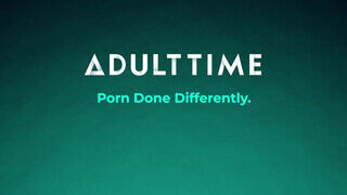 ADULT TIME - Mya Mays fehér csávókkal kúr
