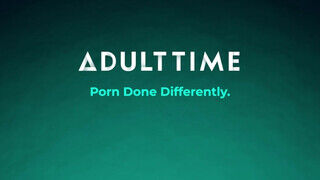 ADULT TIME - Vanniall a fekete tavi csajszi