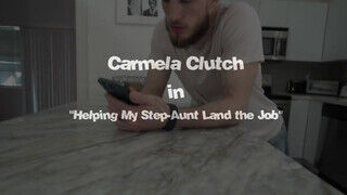 Carmela Clutch a óriási picsájú nevelő anya