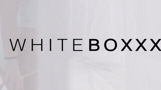 WhiteBoxxx - Vanessa Decker és a csaja nyalakodnak