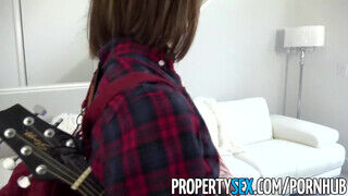 PropertySex - Evelin Stone a dögös ingatlan ügynök