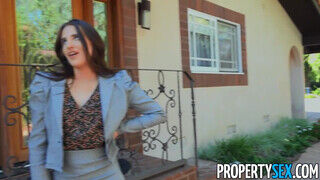 PropertySex - Aubree Valentine a dugásmániás ingatlanos